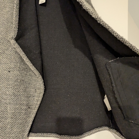 NWT Banana Republic Grey/Black Open Front Vest in medium - Picture 5 of 7